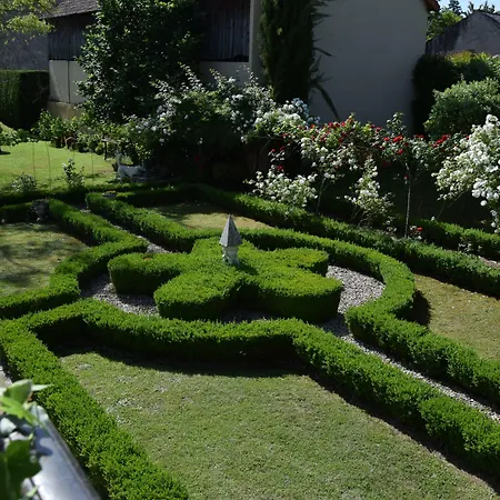 L'intemporelle Bed and Breakfast 4*
