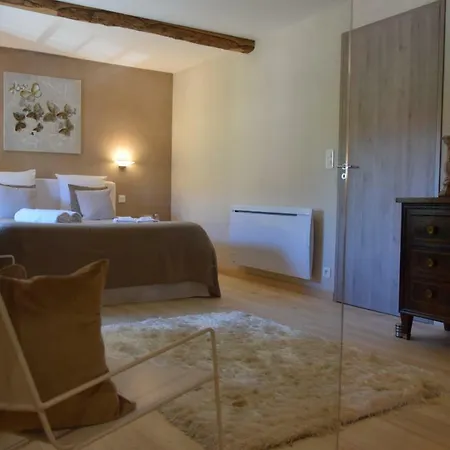 فندق مبيت وإفطار L'intemporelle Le Buisson-de-Cadouin